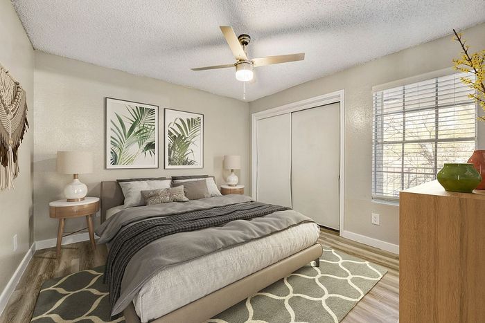 B2 Diamond - 2 Bed 2 Bath