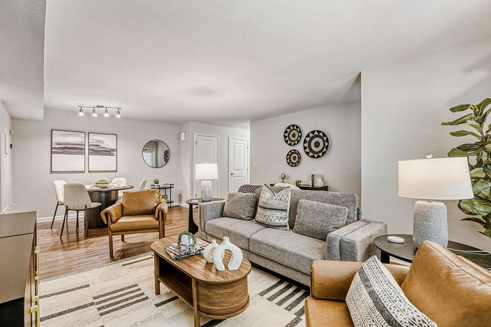B2 Classic - 2 Bed 2 Bath