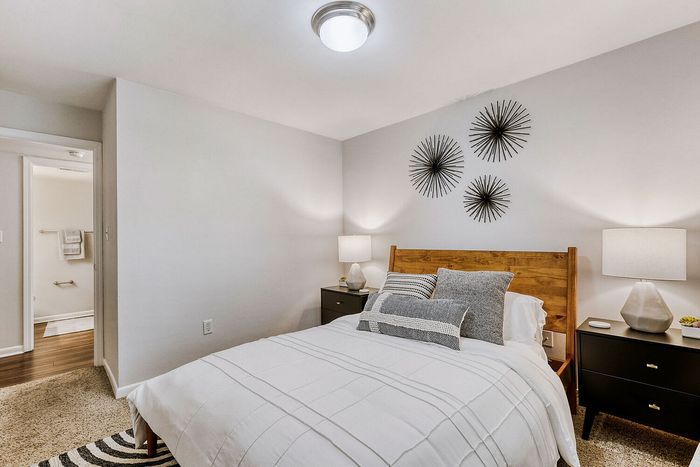 B2 Classic - 2 Bed 2 Bath