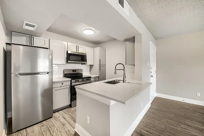A1 Gold - 1 Bed 1 Bath
