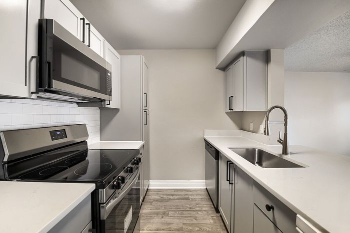A1 Gold - 1 Bed 1 Bath