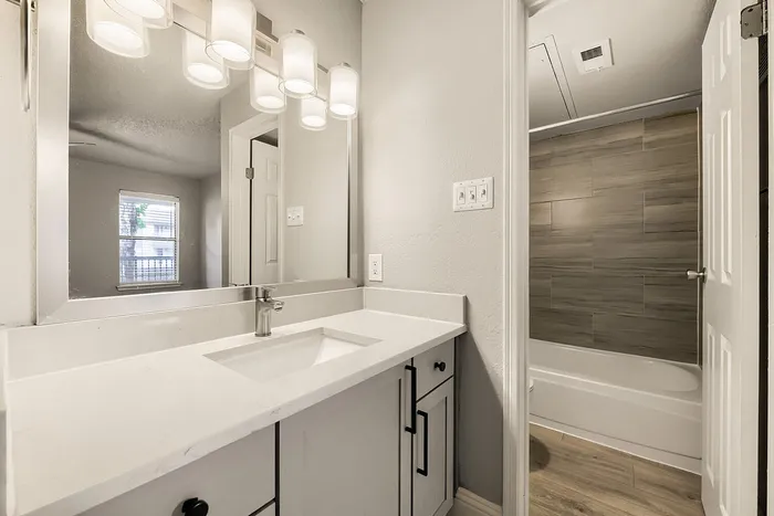 A1 Gold - 1 Bed 1 Bath