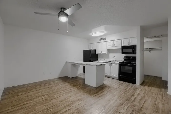 S1 Classic - Studio 1 Bath