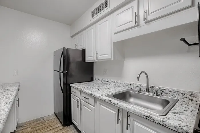 S1 Classic - Studio 1 Bath