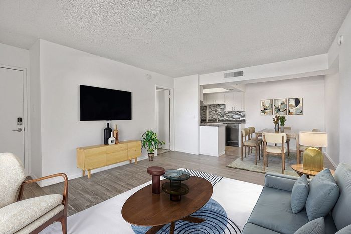 B1 Bronze - 2 Bed 2 Bath