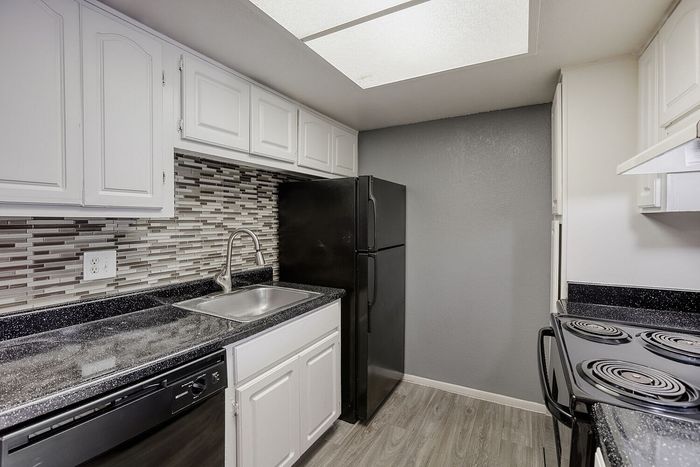 B1 Classic - 2 Bed 2 Bath