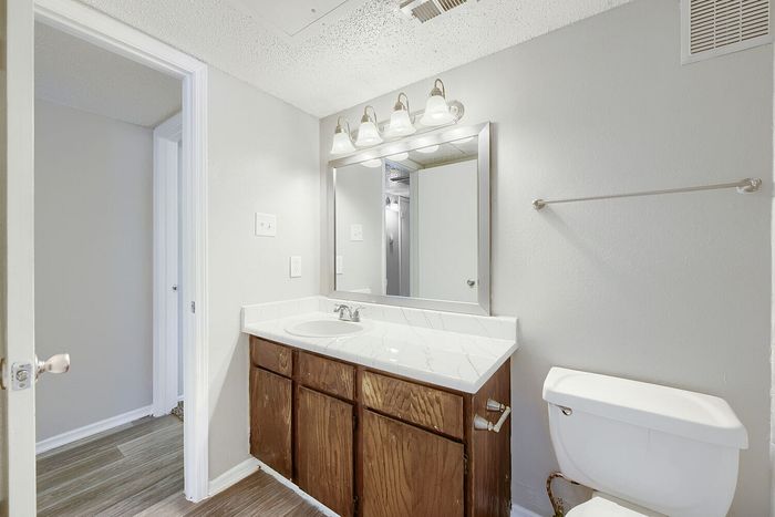 B1 Classic - 2 Bed 2 Bath