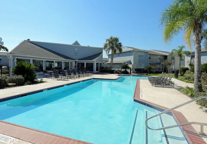 ashford-briar-point-houston-tx-Swimming Pool