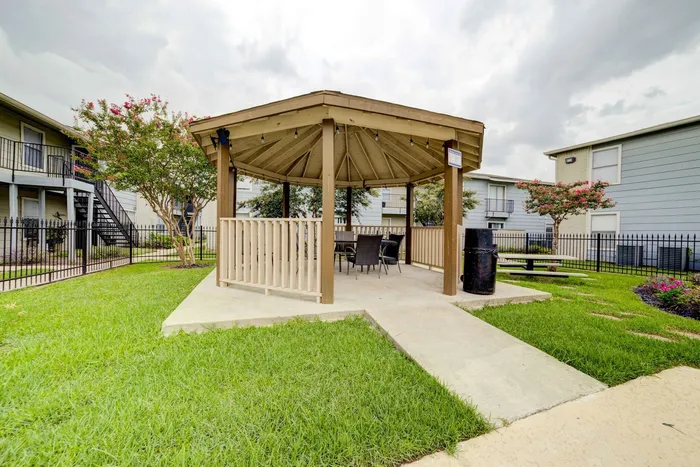 ashford-briar-point-houston-tx-Outside