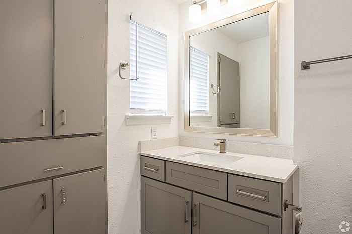 Ashford Cameron Grove Bathroom
