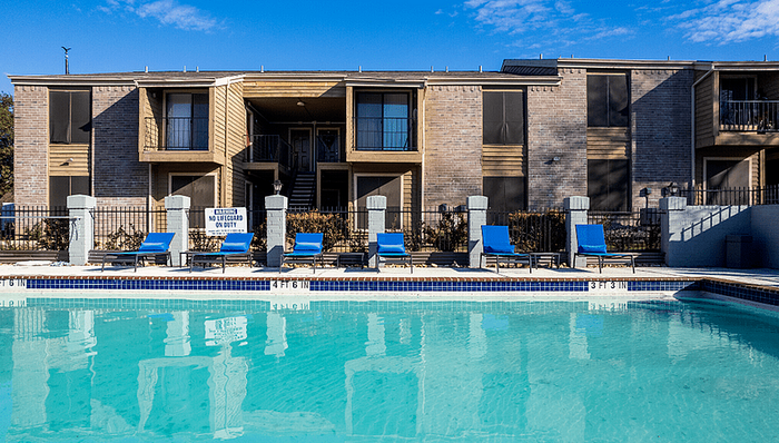 Ashford Costa Perla Swimming Pool