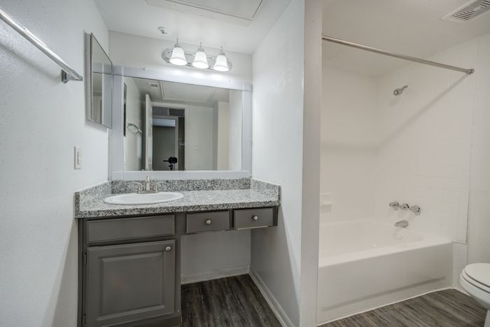 Ashford Santa Ana Interior12