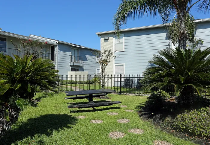 ashford-briar-point-houston-tx-building- Outside