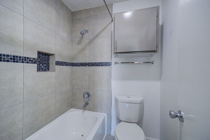 Ashford Stancliff Park Bathroom