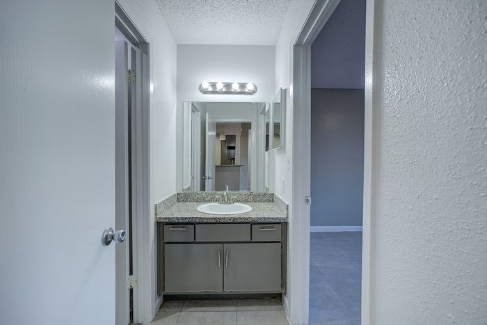 Ashford Stancliff Park Bathroom