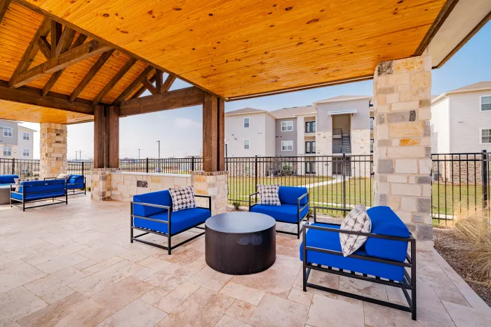 L287 Bldg outdoor area