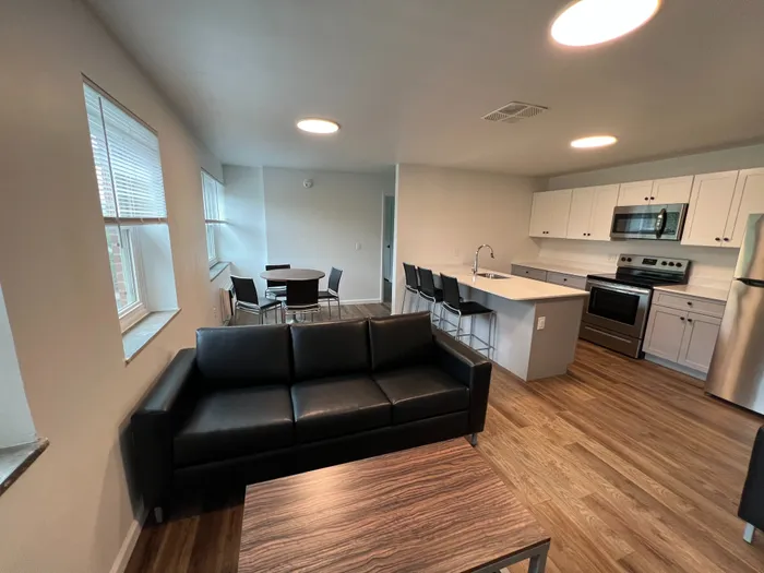 3 Bedroom Dining Area