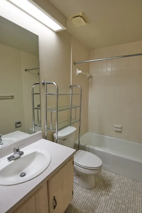 2 Bedroom 2nd Bathroom