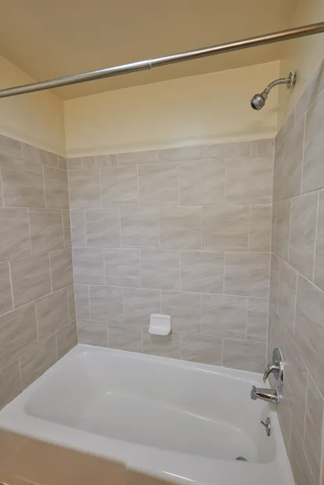 One Bedroom Shower