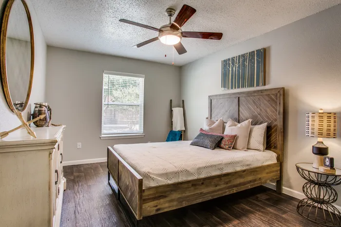B1 - 2BD, 1BA - 930SF - Master Bedroom