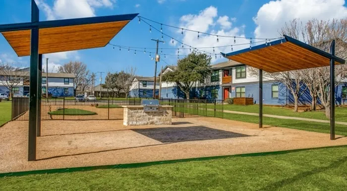 Picnic & Grill Area