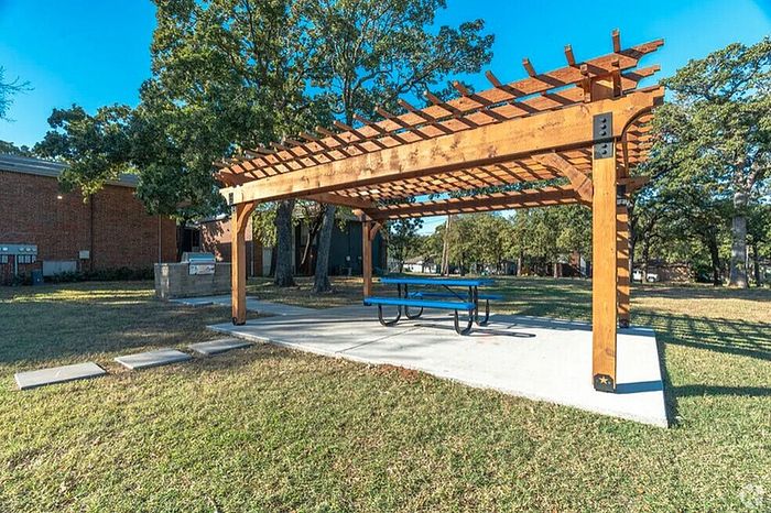 Picnic & Grill Area