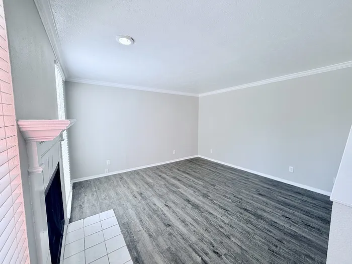 B3 - 2BD, 1.5BA - 1250SF - Living Room