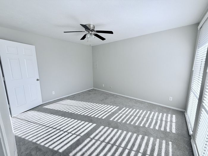 B3 - 2BD, 1.5BA - 1250SF - Master Bedroom
