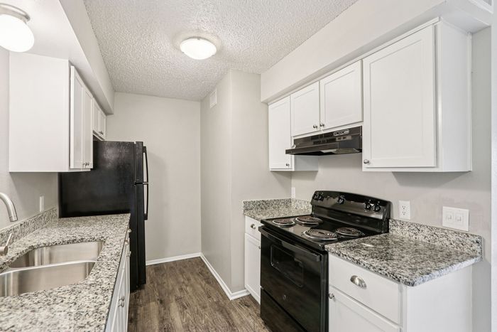 A1 - 1BD, 1BA - 707SF - Kitchen
