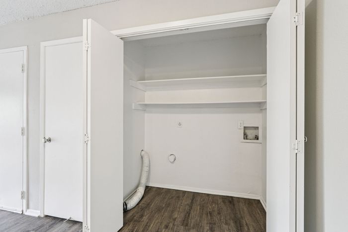 A1 - 1BD, 1BA - 707SF - W/D Connections