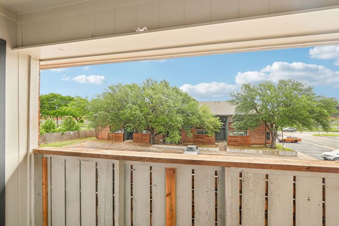 A1 - 1BD, 1BA - 707SF - Balcony