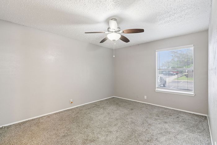 B1 - 2BD, 2BA - 920SF - Master Bedroom