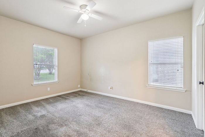 B2 - DUPLEX - 2BD, 2BA - 1054SF - Master Bedroom