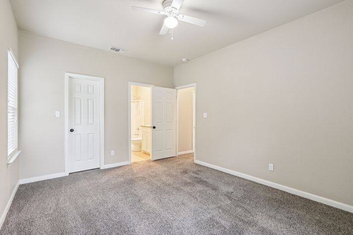 B2 - DUPLEX - 2BD, 2BA - 1054SF - Master Bedroom