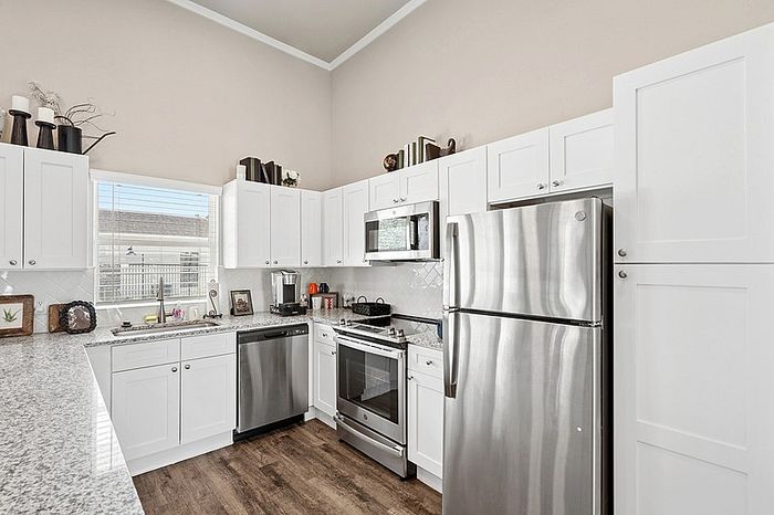 Clubhouse Kitchen