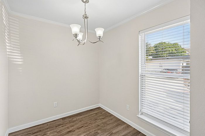 A1 - 1BD, 1BA - 650SF - Dining Room