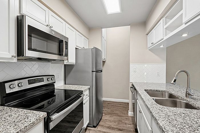 B1 - 2BD, 2BA - 900SF - Kitchen