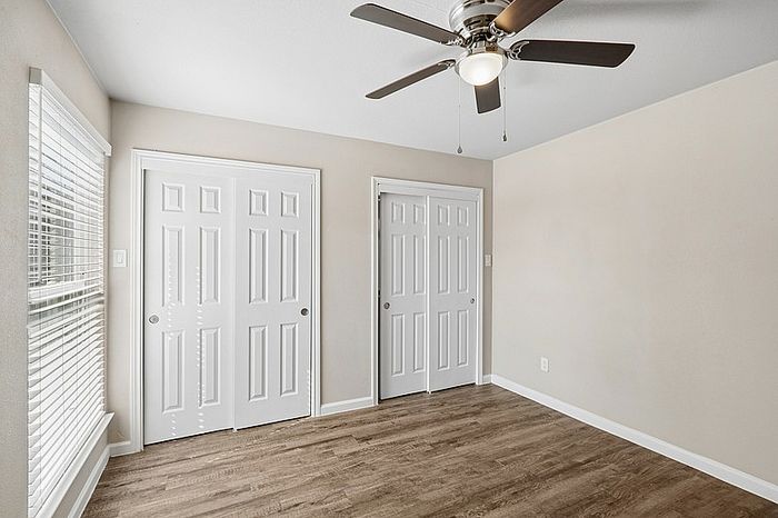 B1 - 2BD, 2BA - 900SF - Guest Bedroom