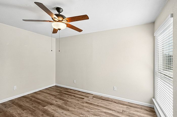 C1 - 3BD, 2BA - 1200SF - Third Bedroom