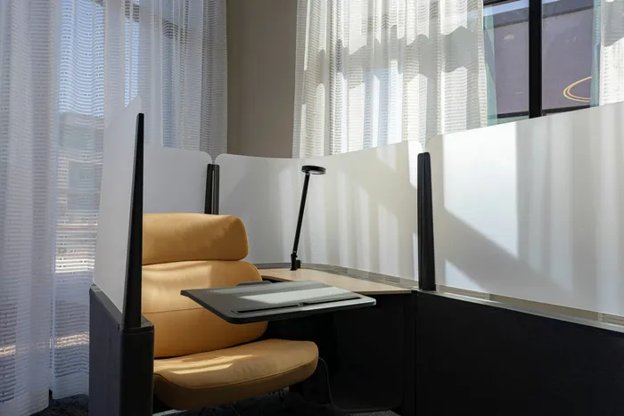 Brody Work Pod