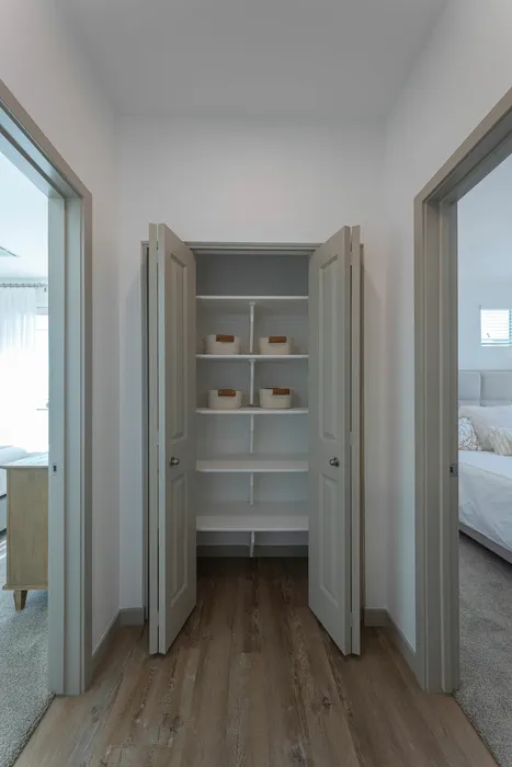 B1 Hallway Storage