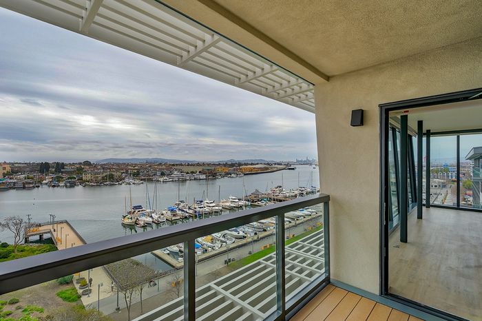 Balcony Channel House