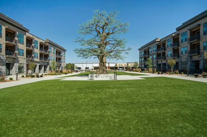 Parkville Flats Courtyard