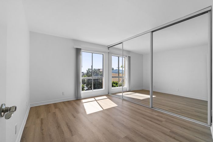 600 Olive Bedroom