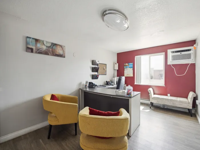 Leasing Office