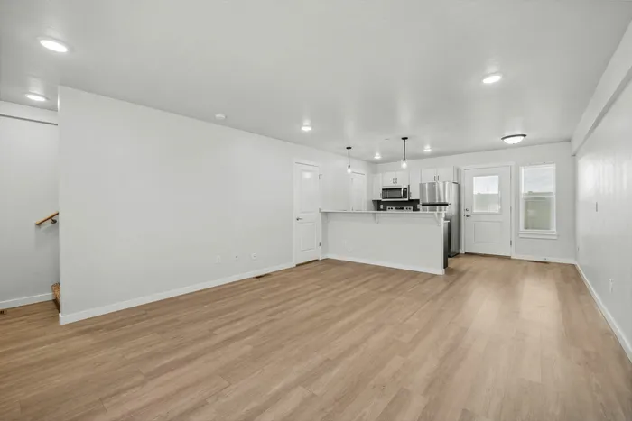 Living/Kitchen