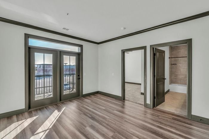 Living & Bedroom Entrance