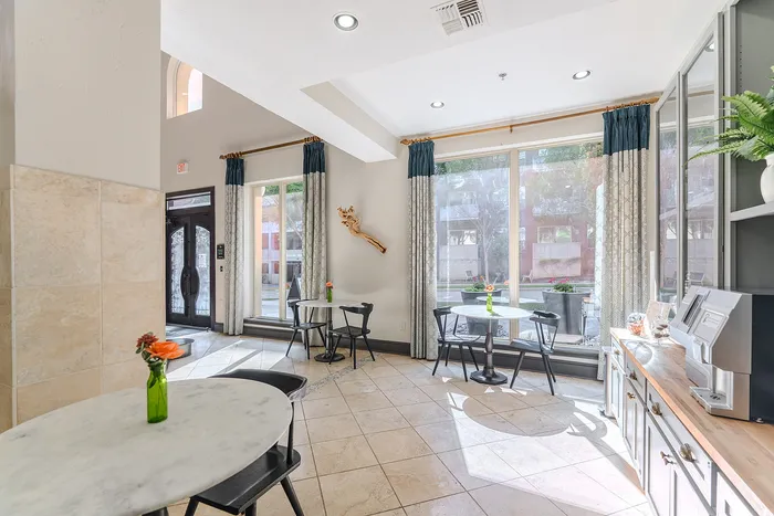 Vines at Turtle Creek- Clubhouse Lounge