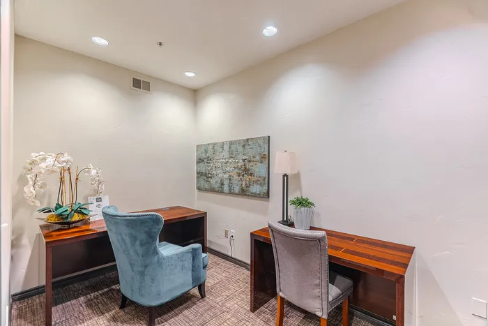 Vines at Turtle Creek-Conference Room