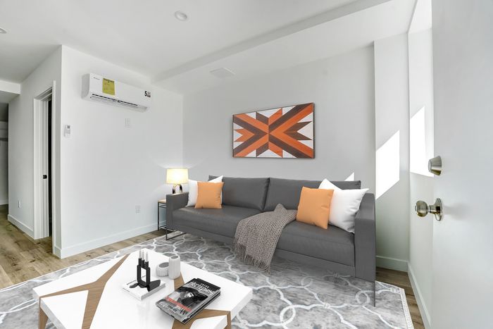 Valleywood Apartments - Studio